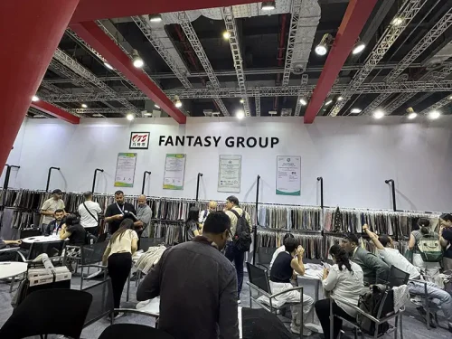 fantasy textile at Shanghai Intertextile 07 fantasy textile at Shanghai Intertextile 07